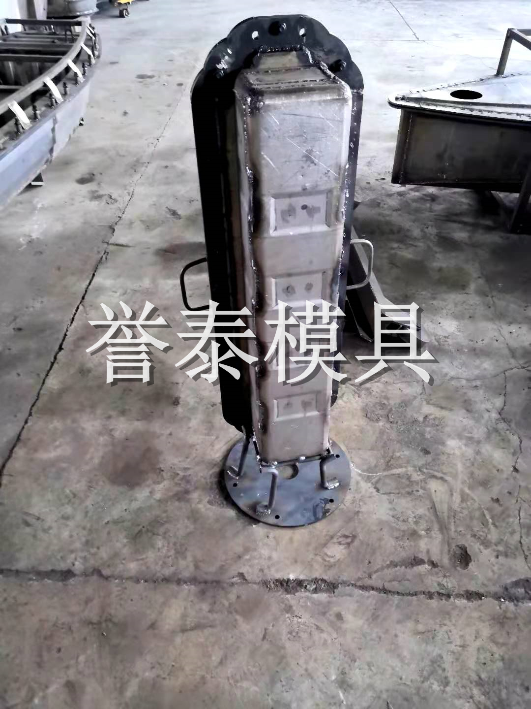 農(nóng)機水箱